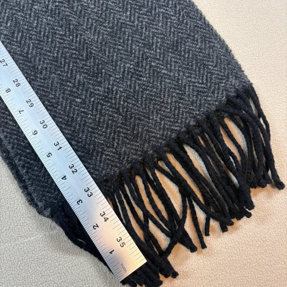 Studio Donegal Handwoven Tweed Scarf‎ Grey Herringbone Irish Wool Fringe Scarf